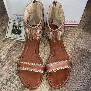 New with Defects Frye Amelia Sandals Size 10M